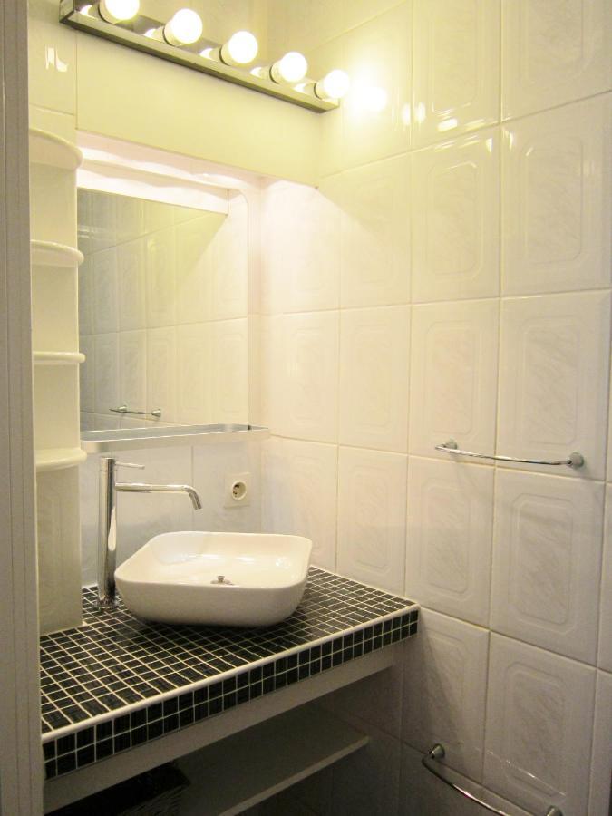 Les Chambourlettes Bed & Breakfast Mons Exterior photo